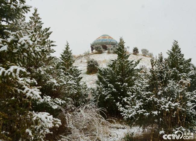 甘肅酒泉：立夏(xià)飛雪