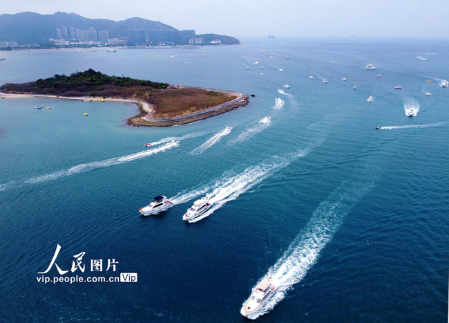 海南三亞：千(qiān)帆出海