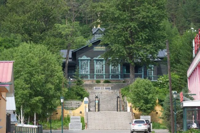 火車(chē)拉來的百(bai)年小鎮!坐(zuo)高鐵去一(yi)趟吧